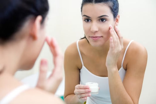 Best Ceramide Moisturizer for Acne Prone Skin in India